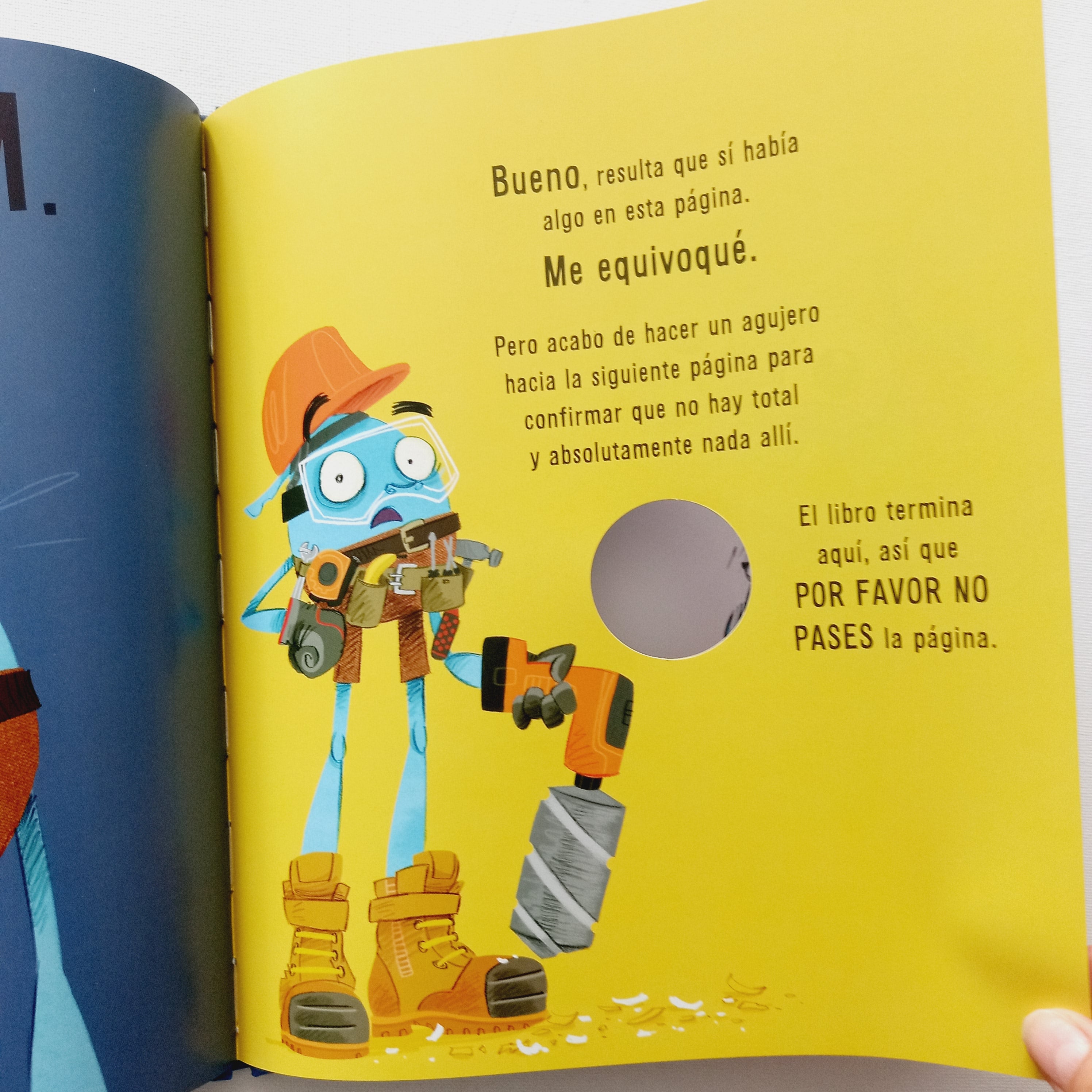 Te lo suplico... Por favor no abrir este libro Te lo suplico... Por favor no abrir este libro